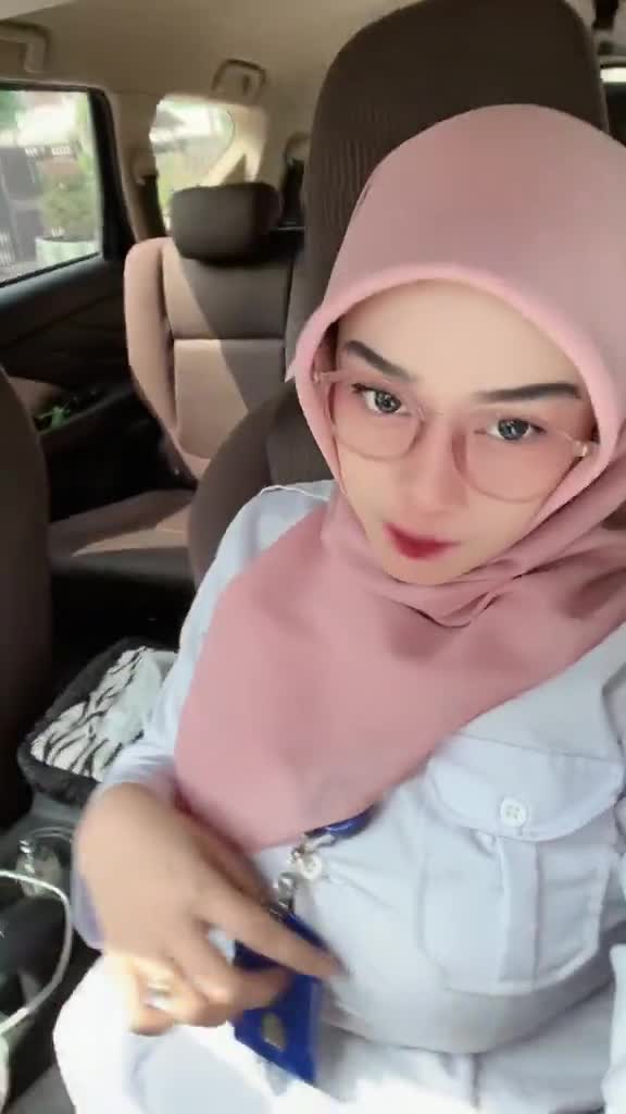Koleksi Bokep Viral Bu Guru Salsa Jember