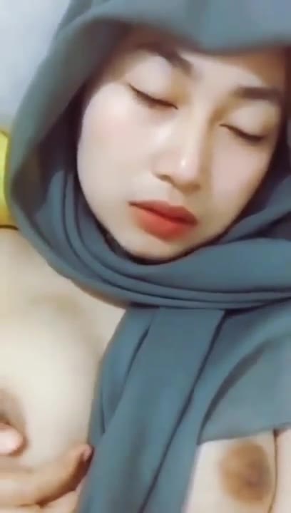 Ukhty Tasya Kecanduan Colmek