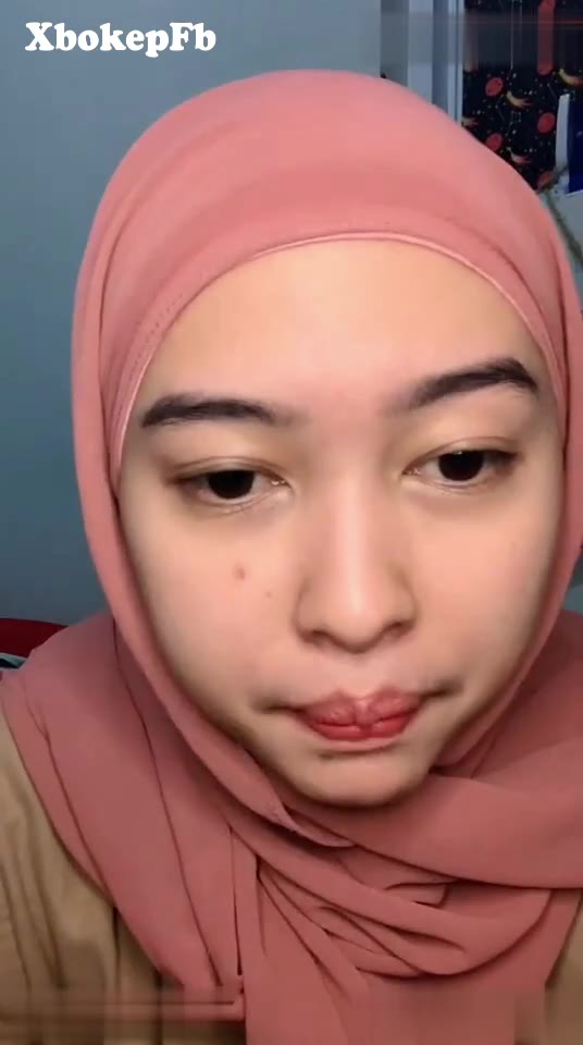 Bokep jilbab mulus bening memek becek ml
