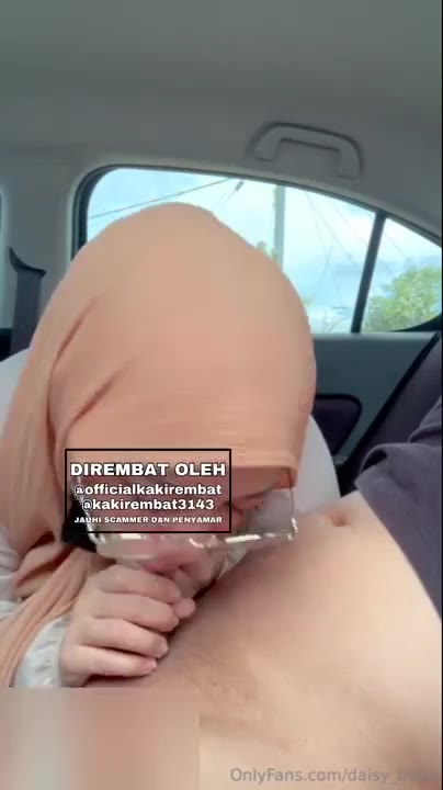 Fake Taxy - Jilbab - DAISY BAE Di Mobil  Mp4